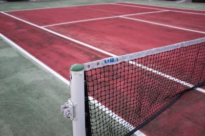 Empty tennis court.
