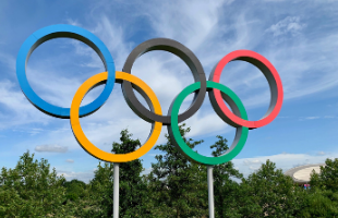 Olympic rings sculpture 