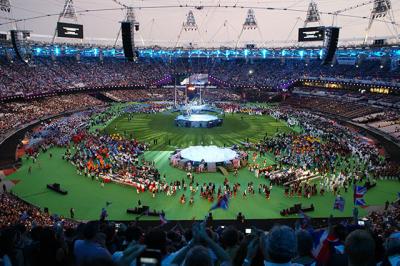 Athletes Taking Seats For The Paralympic Closing Ceremony Thumbnail 400 266 75 S C1